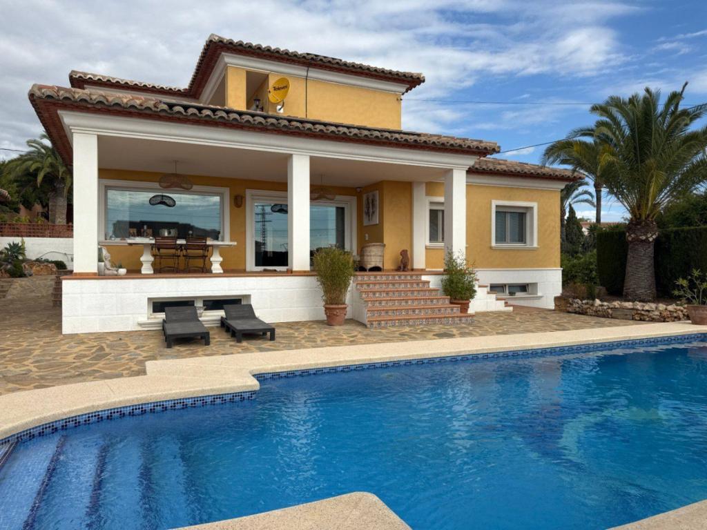 4 bed casa / chalet in Calpe