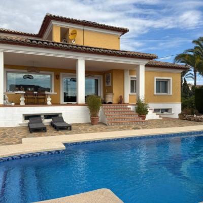 4 bed casa / chalet in Calpe