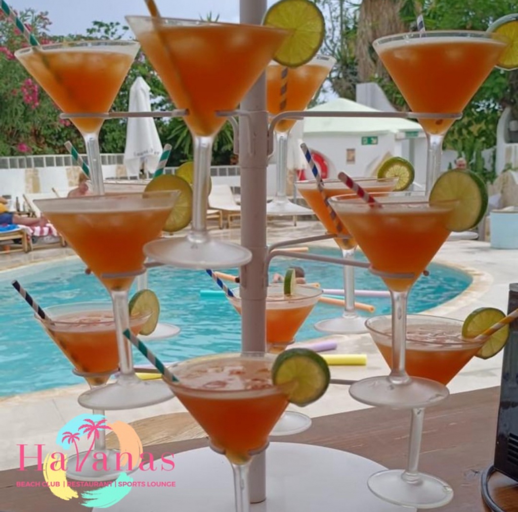 Havanas Beach Club - Bar, Restaurant & Event Venue Calpe