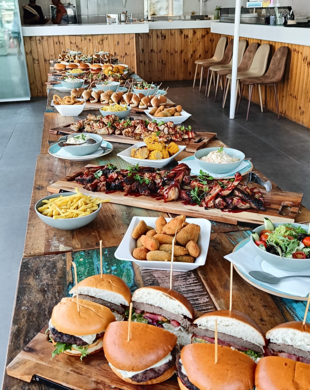 Havanas Beach Club - Bar, Restaurant & Event Venue Calpe