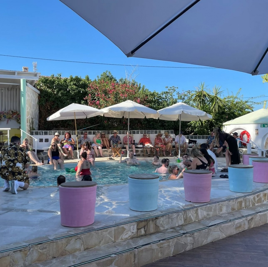 Havanas Beach Club - Bar, Restaurant & Event Venue Calpe