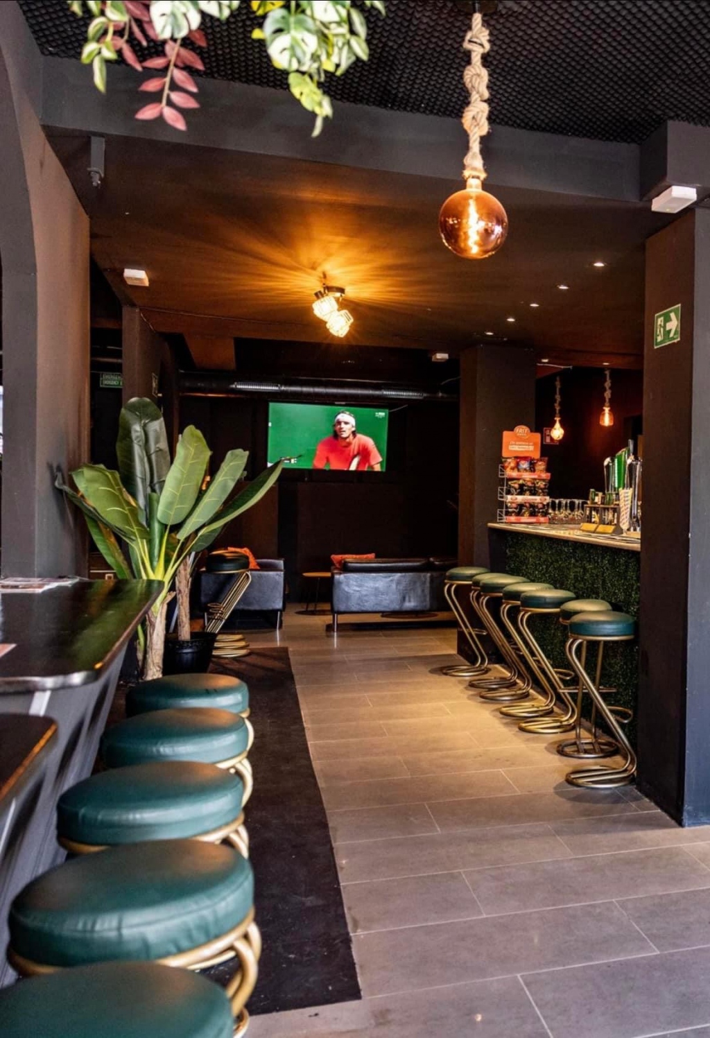 Havanas Beach Club - Bar, Restaurant & Event Venue Calpe
