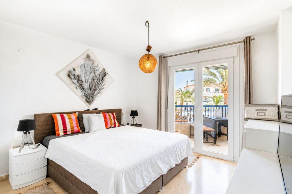 2 bed apartments - flats in Moraira