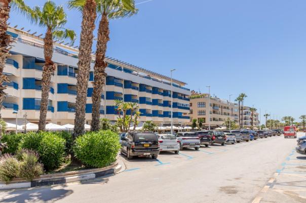 2 bed apartments - flats in Moraira