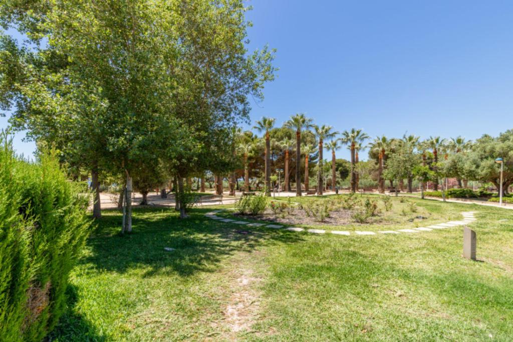 2 bed apartments - flats in Moraira