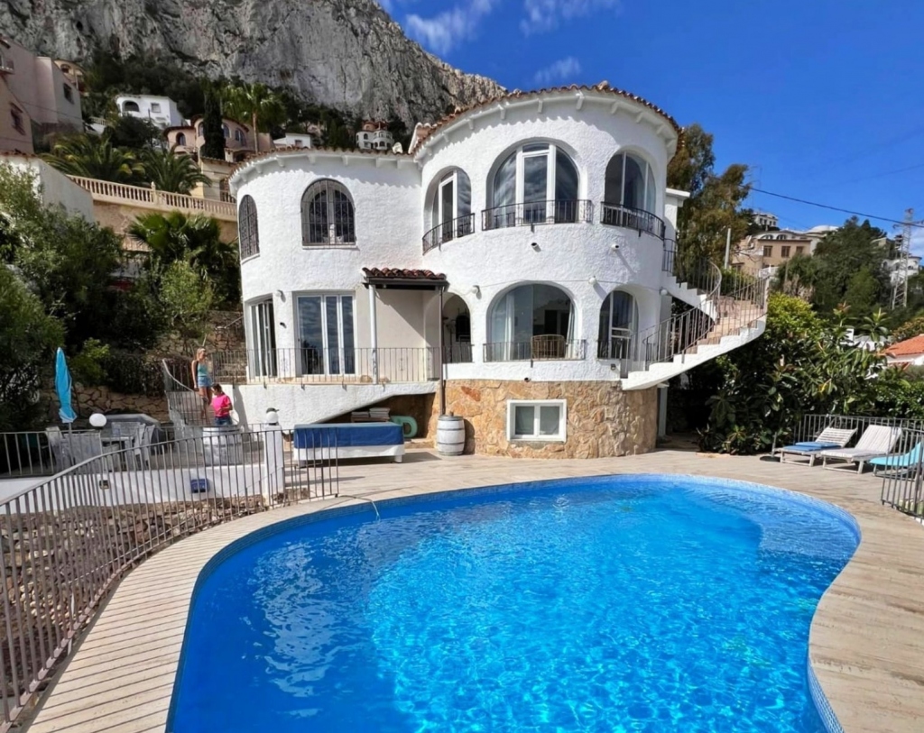 5 bed villa in Calpe