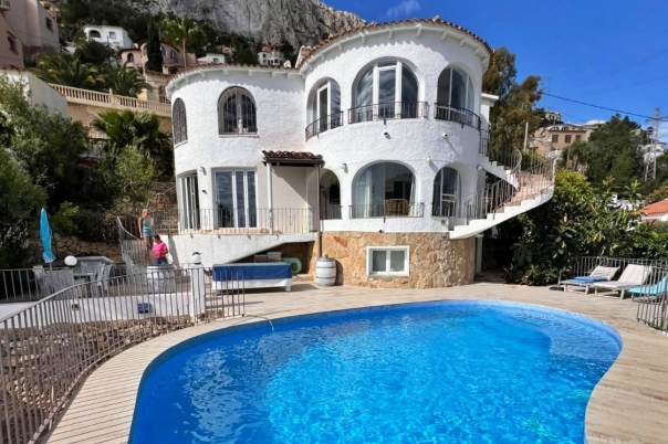 5 bed villa in Calpe