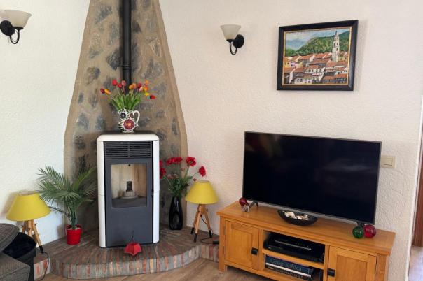 2 bed bungalow in Moraira