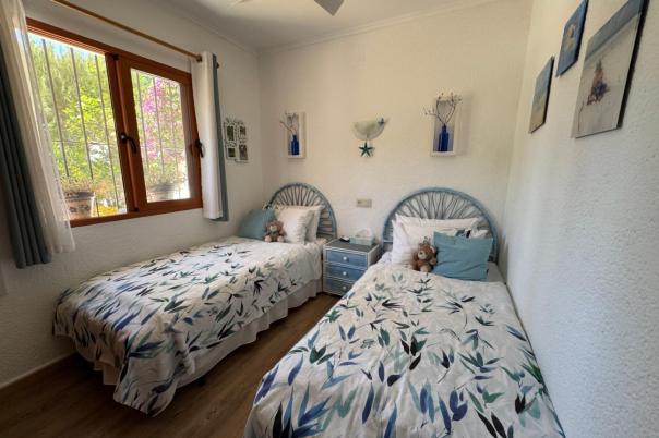 2 bed bungalow in Moraira