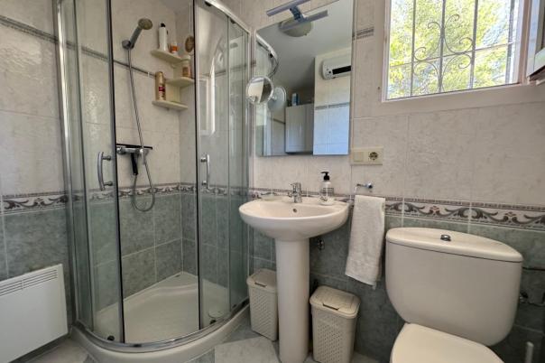 2 bed bungalow in Moraira