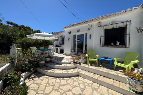 2 bed bungalow in Moraira