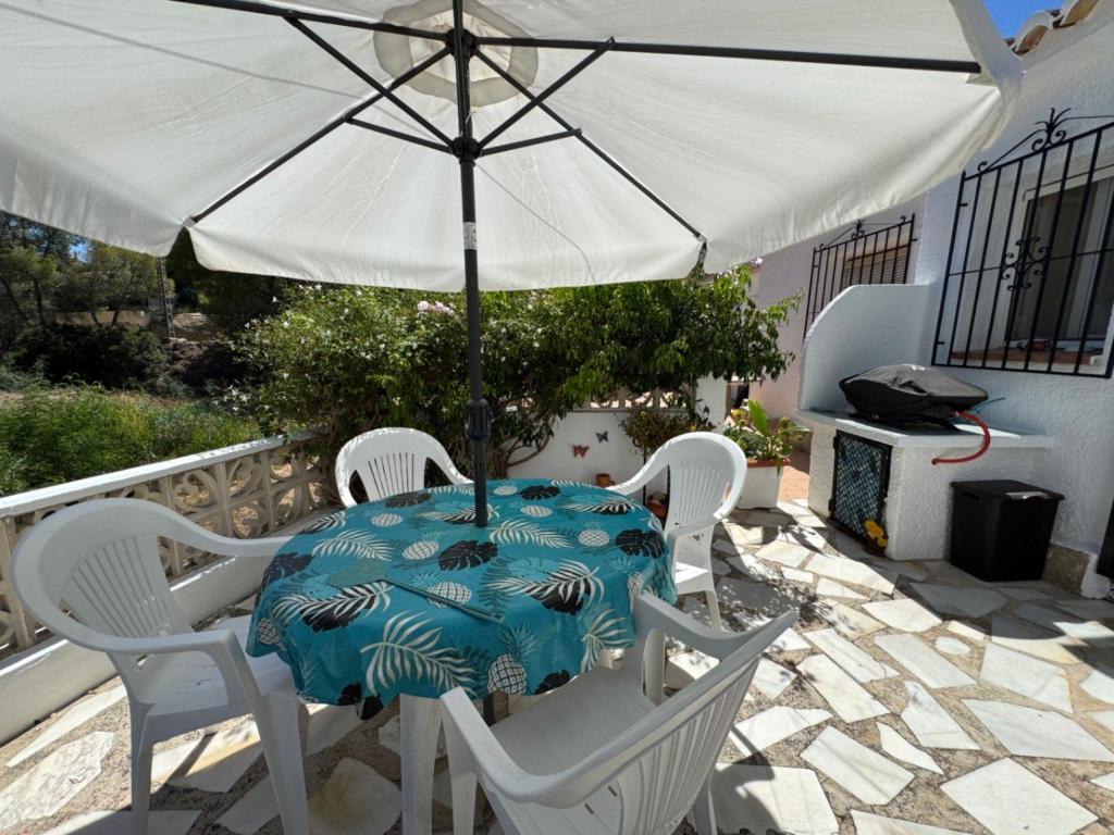 2 bed bungalow in Moraira