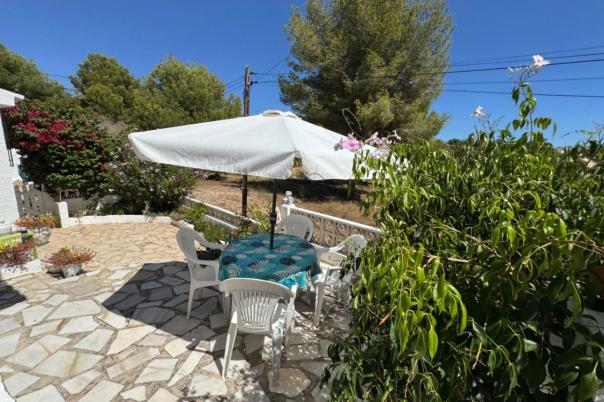 2 bed bungalow in Moraira