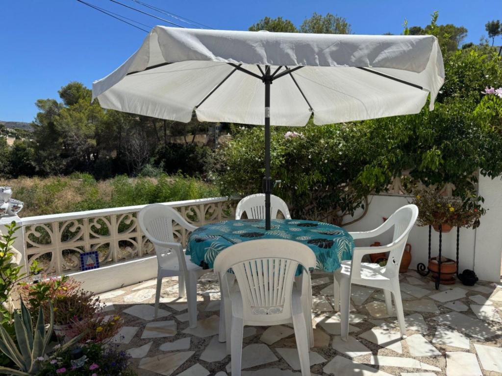 2 bed bungalow in Moraira