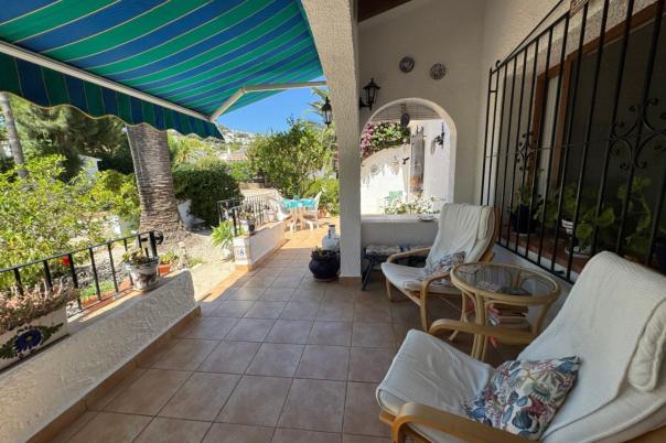 2 bed bungalow in Moraira