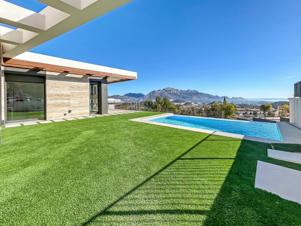3 bed villa in Polop