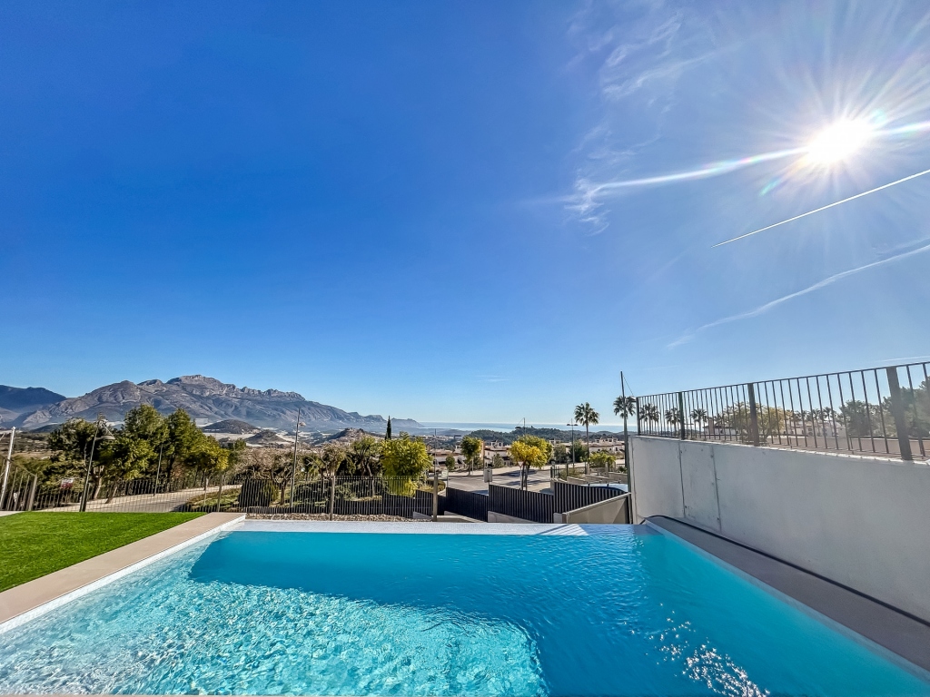 3 bed villa in Polop