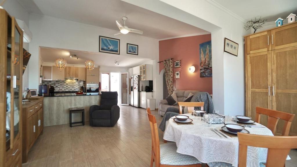 2 bed villas in Moraira