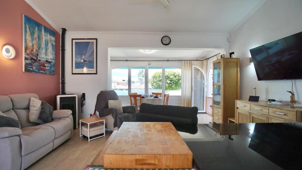 2 bed villas in Moraira