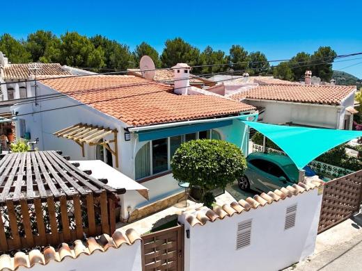 2 bed villas in Moraira