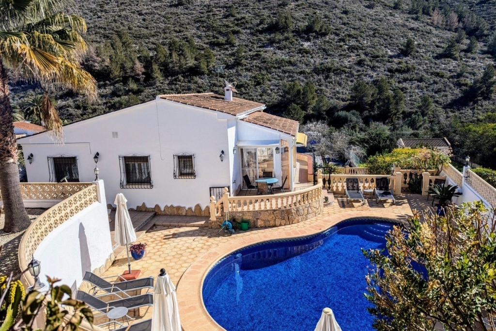 4 bed casa / chalet in Moraira