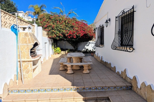 4 bed casa / chalet in Moraira