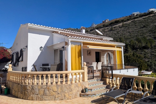4 bed casa / chalet in Moraira