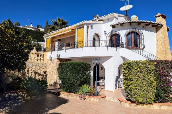 4 bed casa / chalet in Moraira