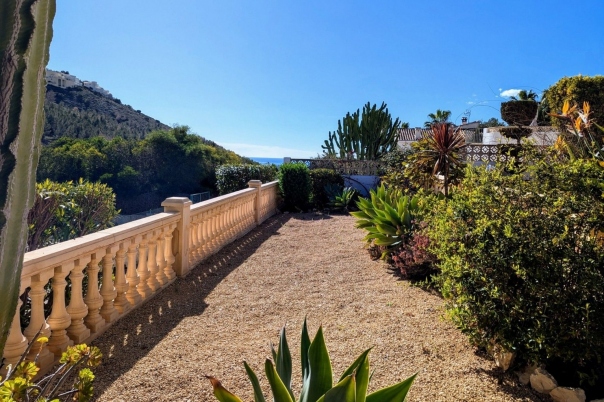 4 bed casa / chalet in Moraira