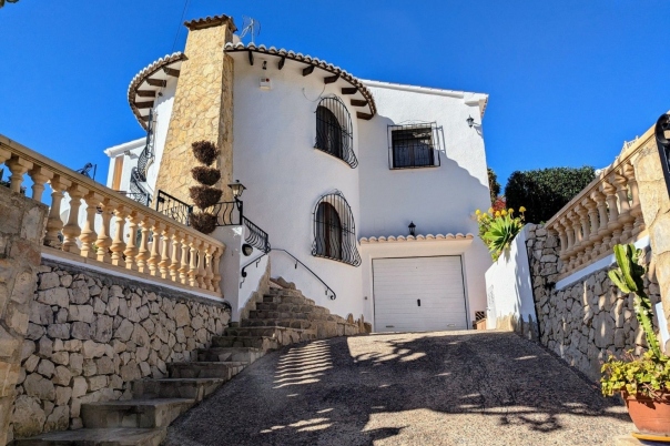 4 bed casa / chalet in Moraira