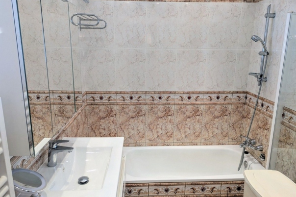 4 bed casa / chalet in Moraira