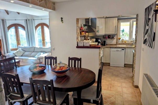 4 bed casa / chalet in Moraira