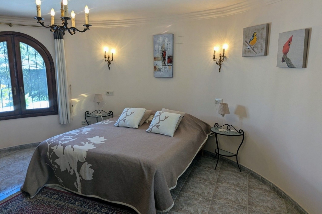 4 bed casa / chalet in Moraira