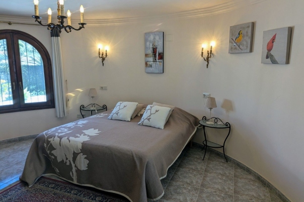 4 bed casa / chalet in Moraira