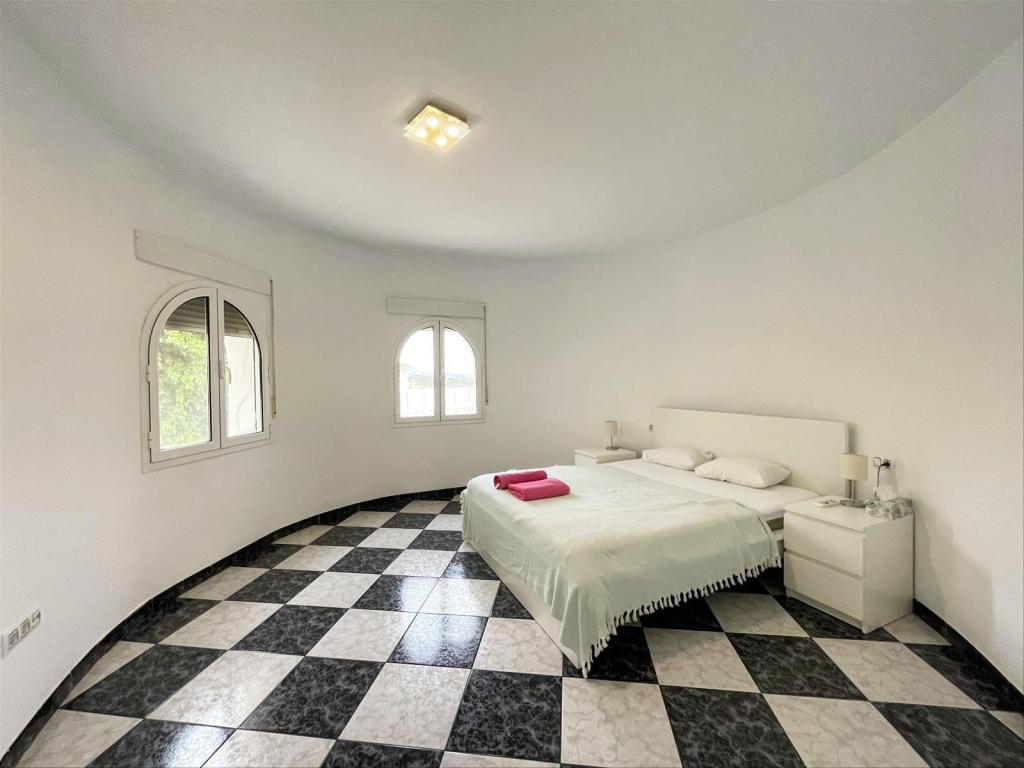 4 bed casa / chalet in Calpe / Calp