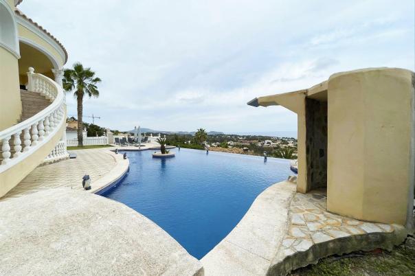 4 bed casa / chalet in Calpe / Calp
