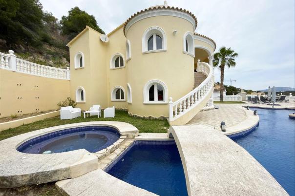 4 bed casa / chalet in Calpe / Calp