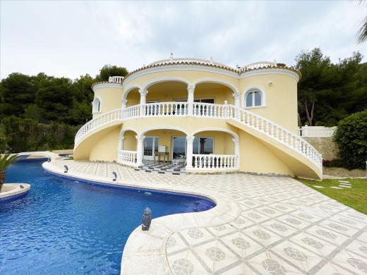 4 bed casa / chalet in Calpe / Calp