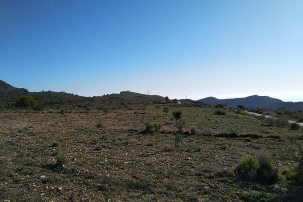 parcela in Relleu