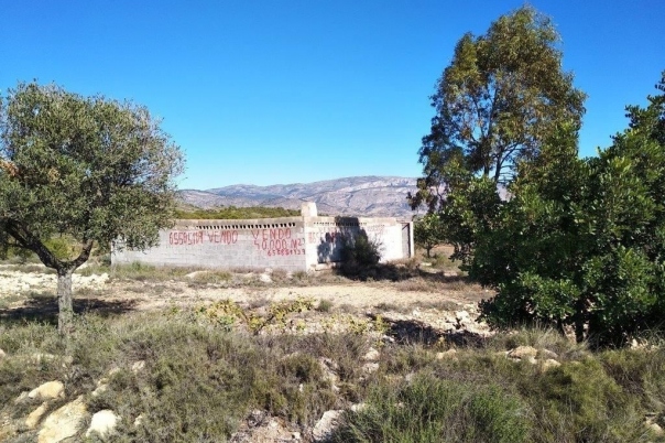 parcela in Relleu