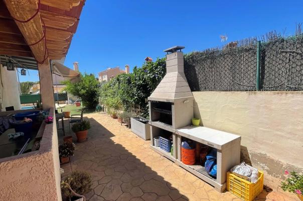 4 bed detached house in Nucia (la)
