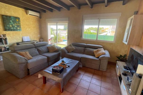 4 bed detached house in Nucia (la)