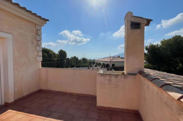 4 bed detached house in Nucia (la)