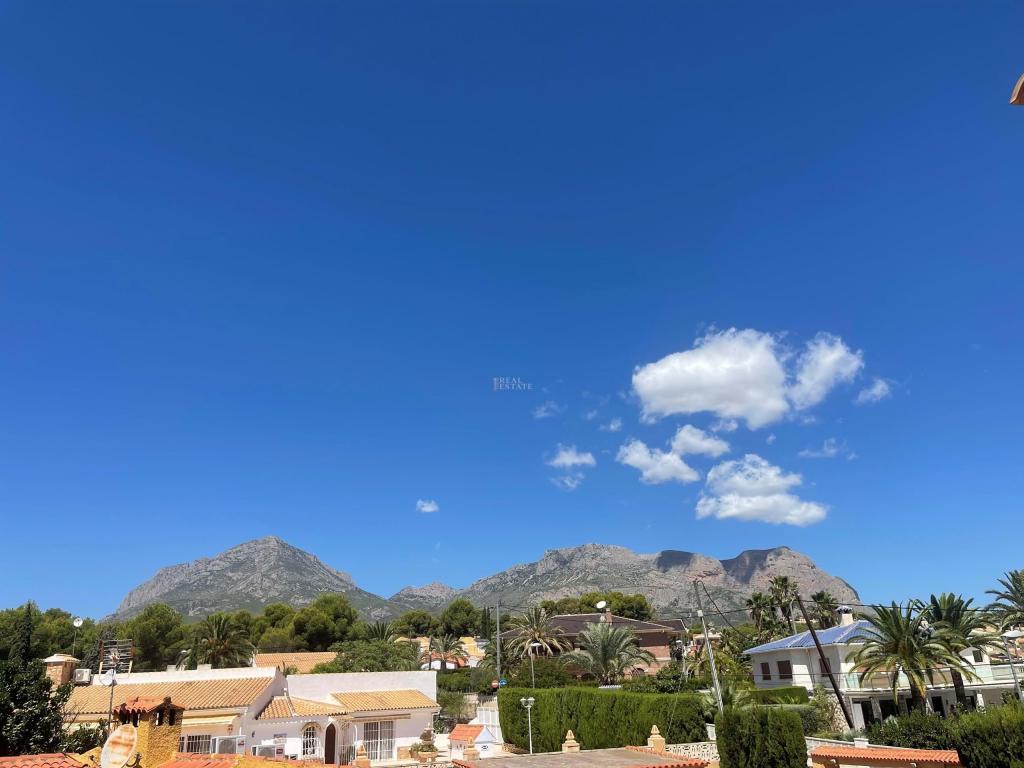 4 bed detached house in Nucia (la)