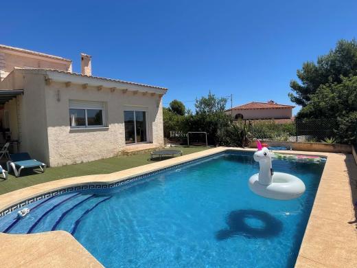 4 bed detached house in Nucia (la)