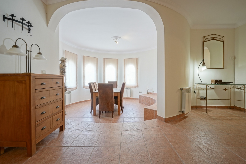 4 bed villa in Altea