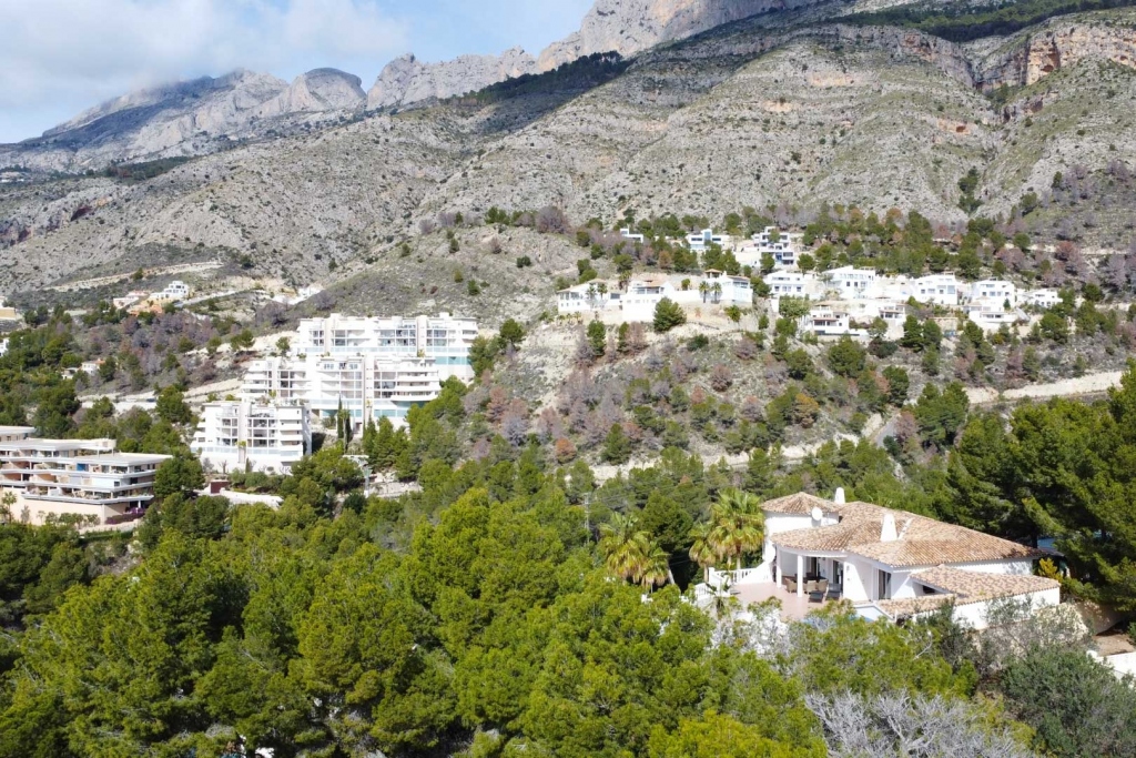 4 bed villa in Altea