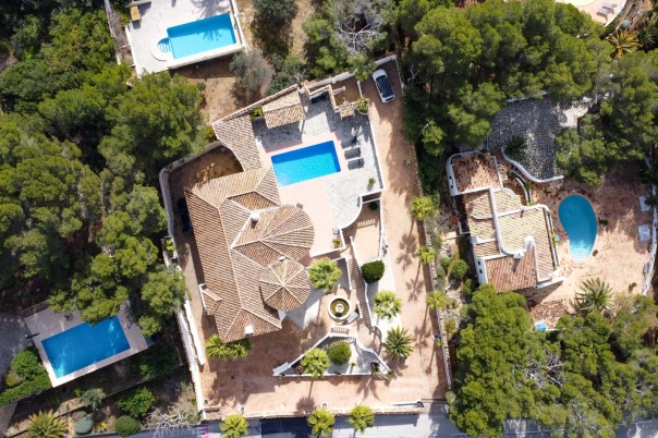 4 bed villa in Altea