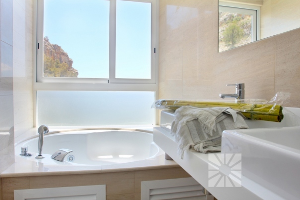 5 bed villa in Altea