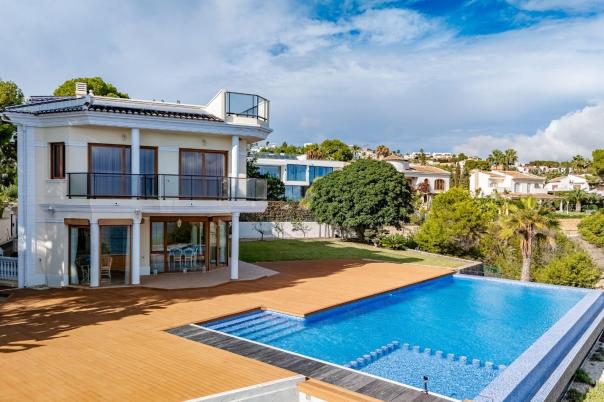 6 bed casa / chalet in Calpe / Calp
